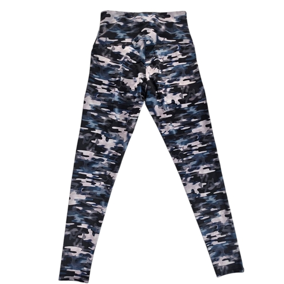 Onzie Black and Blue Leggings Urban Camouflage Stretch Size Medium - Picture 1 of 6